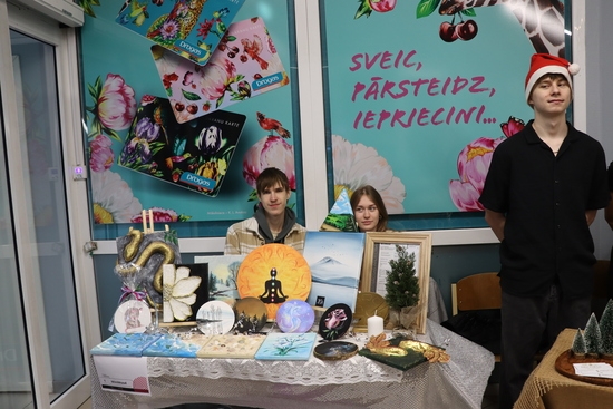 Skolēnu mācību uzņēmumu stends pasākumā “CITS BAZĀRS 2025” .