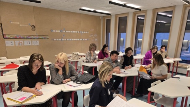 Tukuma novada sākumskolas pedagogi profesionālās meistarības dienu pasākumā.